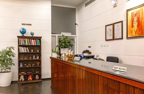 Muvattupuzha Hotel | Hotel Narendra Central