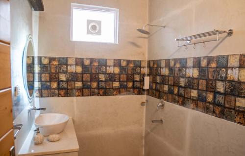Kotabagh Apartment | Hibiscus