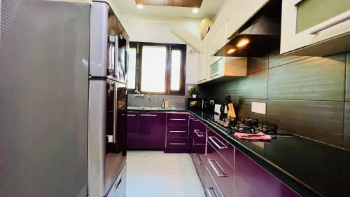 Green Park Apartment | BluO 3BHK Green Park, Private Garden - Balcony