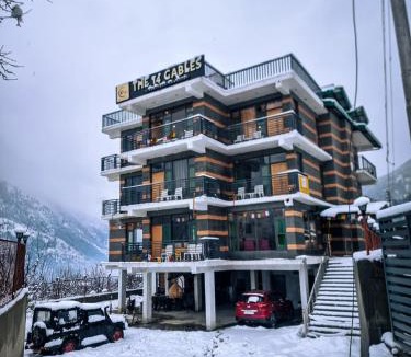 Manali Hotel | The 14 Gables, A Boutique Stay, Manali - Pet Friendly - Balcony Rooms - Crown Palace