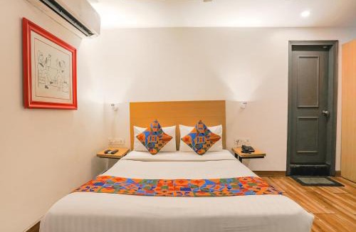 New Delhi Hotel | FabHotel PP Residency