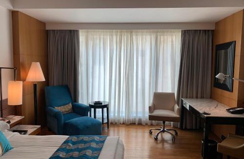 Churchgate Hotel | InterContinental Marine Drive Mumbai by IHG