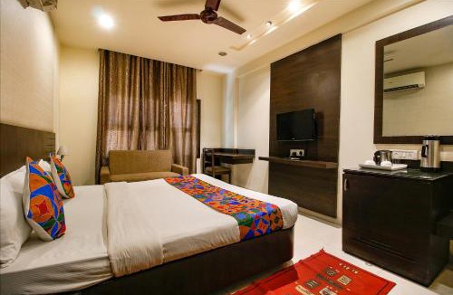Maharana Pratap Nagar Hotel | FabHotel Kamla Regency - Rani Kamlapati Station