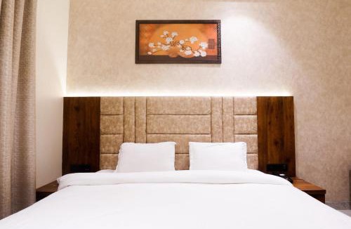 Basai Hotel | THE TAJ PEARL HOTEL