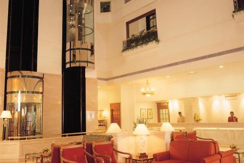 Shenoys Hotel | Abad Atrium