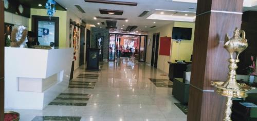 Palayam Hotel | Chirag Inn