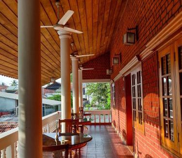 Fort Kochi Hotel | Abad Dutch Bungalow