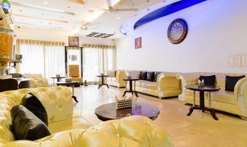 Safdarjung Enclave Hotel | Hotel Baljeet Lodge
