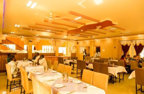 Badami Hotel | KSTDC Hotel Mayura Chalukya, Badami