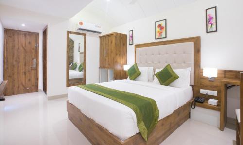 Sakinaka Hotel | Treebo Amber International Mumbai Airport T2
