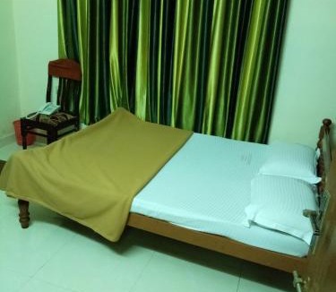 Guruvayur Hotel | Anandkrishna Residency