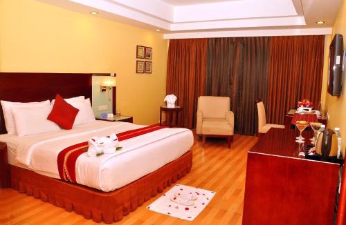 Navalur Hotel | Gokulam Park Sabari-Siruseri SIPCOT