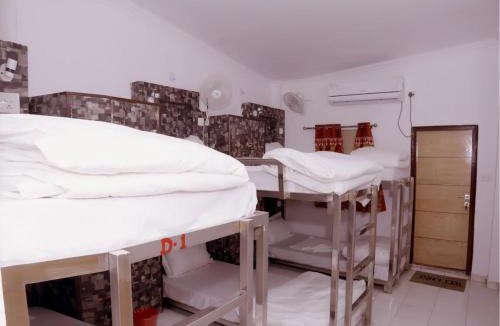 Paharganj Hostel | Friends Hostel by Backpackers Heaven- New Delhi Railway Station - Paharganj