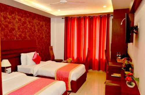 Sarnath House | Hotel SGT Plaza