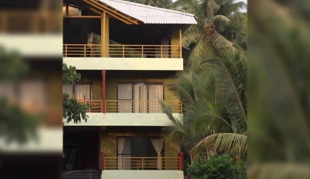 Laguna Beach Resort Murud