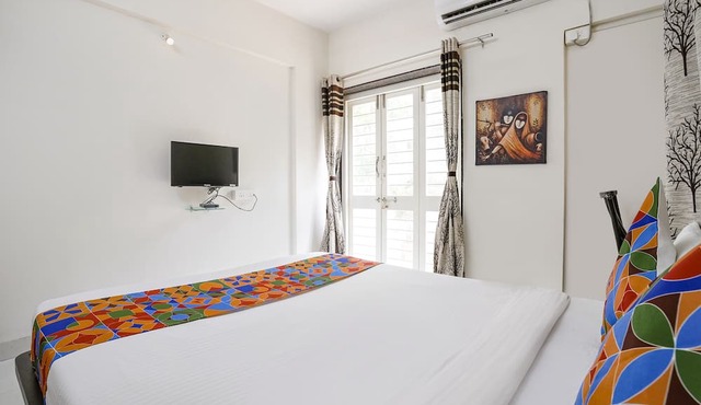 FabHotel Vardhan House II in Pune
