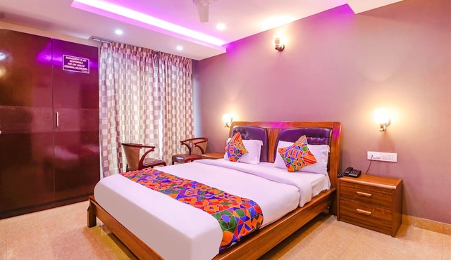 Fabhotel The Turning Point