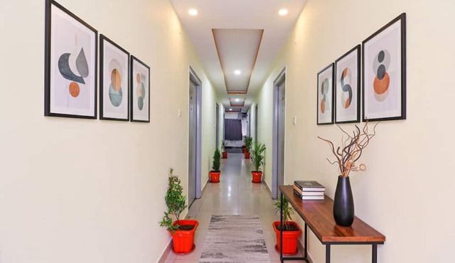 FabHotel Broholic Suites