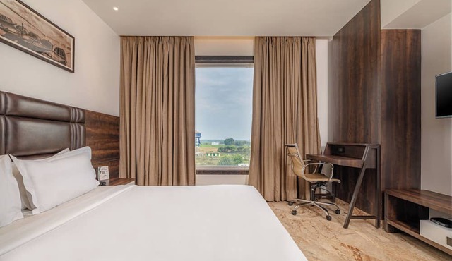Econest Hotel