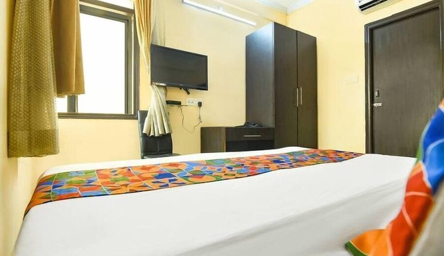 Dover Inn By BookMeriHotel.com