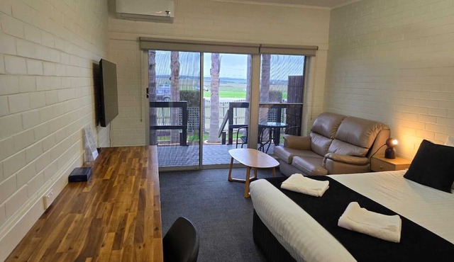 Inverloch Motel in Inverloch