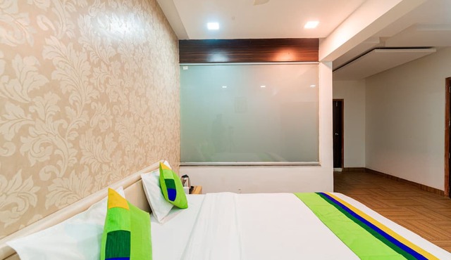 Treebo Spring Brooks, Kalyani Nagar in Pune