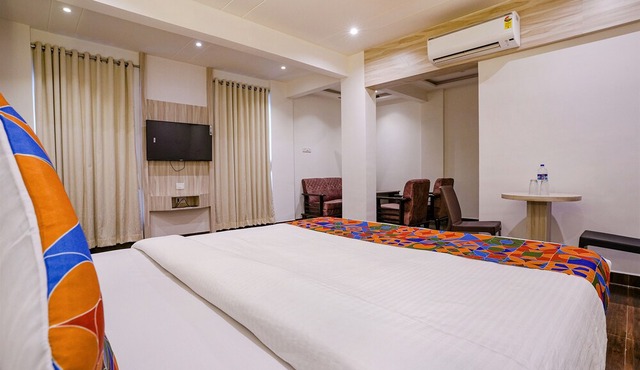 Fabhotel Grand Residency in Kalyan