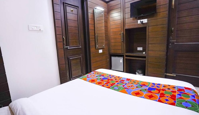 FabHotel MM Residency