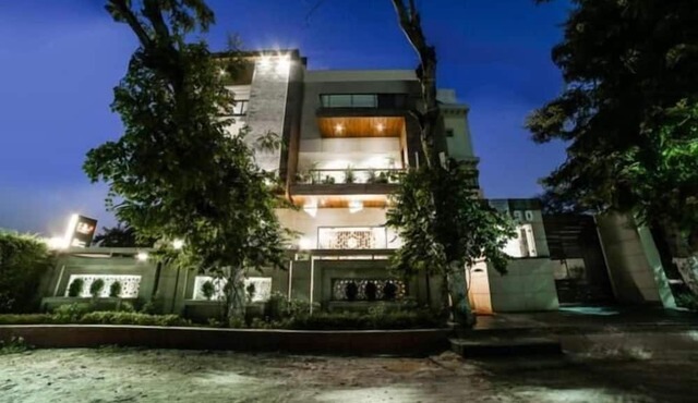 Royal Residence City Centre
