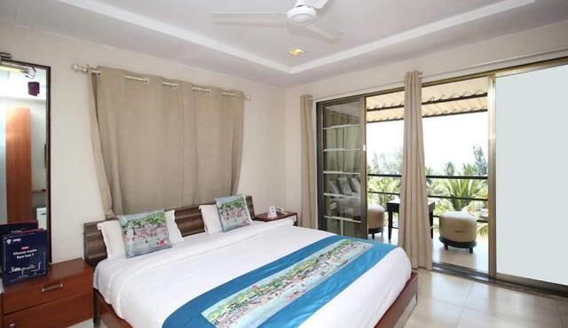 Sea Breeze Beach Resort