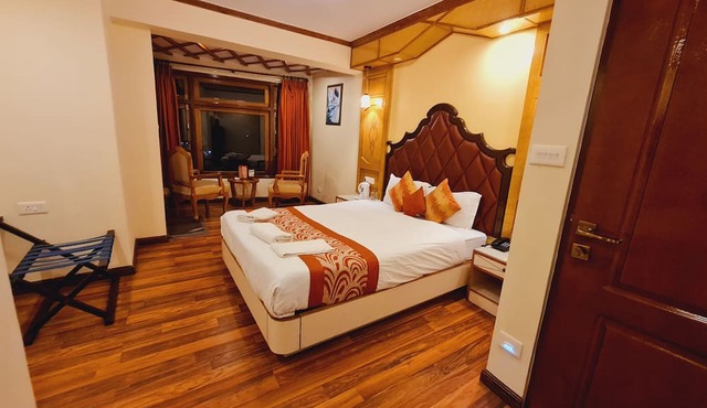 Omega Residency