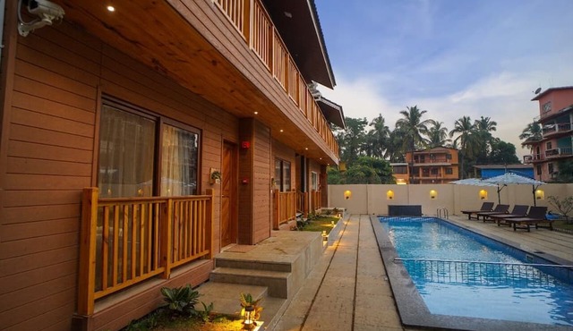 TreeHouse MARS Beach Cottages