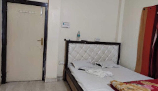 Goroomgo Siddhartha Inn Dehri in Dehari