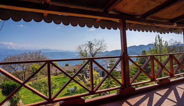 Chevron Eco Lodge in Somashwar