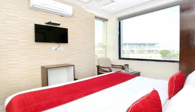 Aa Hotels in Kharar