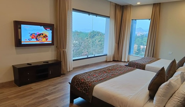 Savitri Resorts