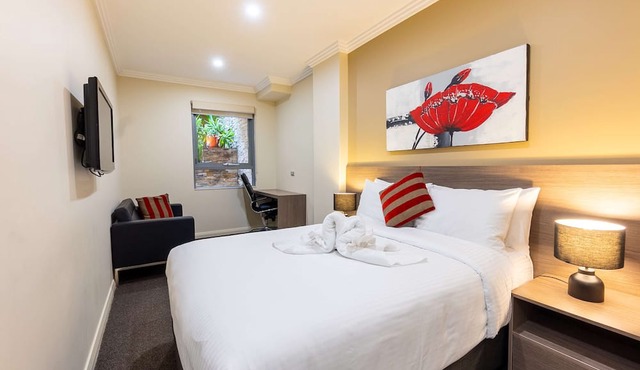 Best Western Plus Camperdown Suites in Camperdown