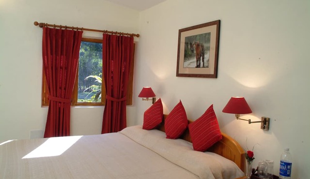 Tiger's Den Resort Bandhavgarh