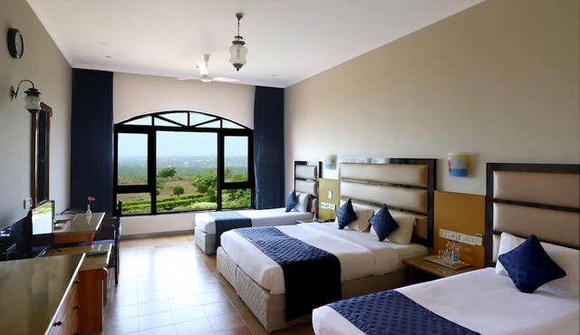 Kohinoor Samudra Beach Resort