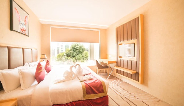 Hotel D'corbiz