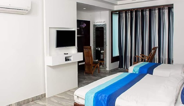 Hotel SGT Plaza