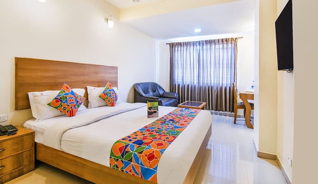 FabHotel Jansi Deluxe