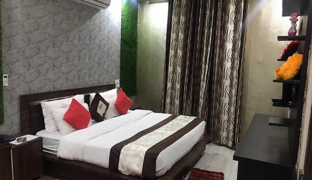 Hotel Grand Raga