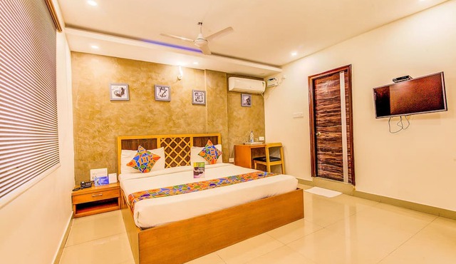 FabHotel Mayuri Residency