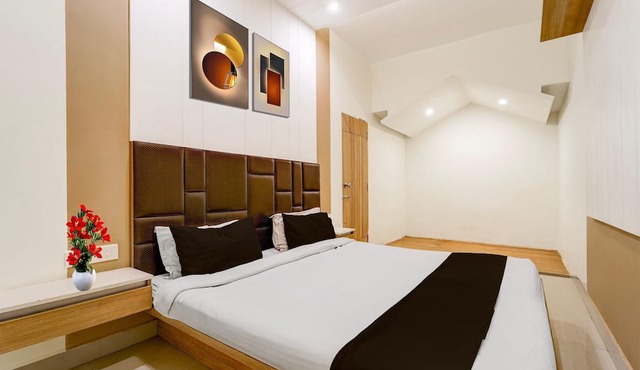 Deluxe Ramora Grand