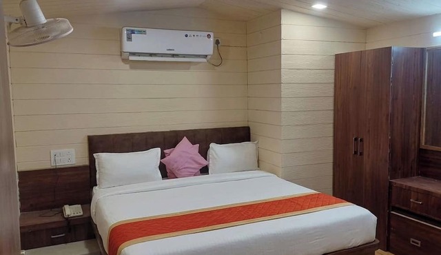 HOTEL ROYAL PALACE