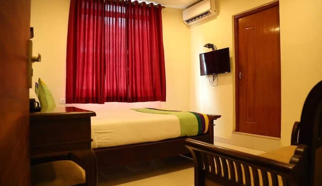 Hotel Fort Malabar Near Ernakulam Town (North) Railway Station