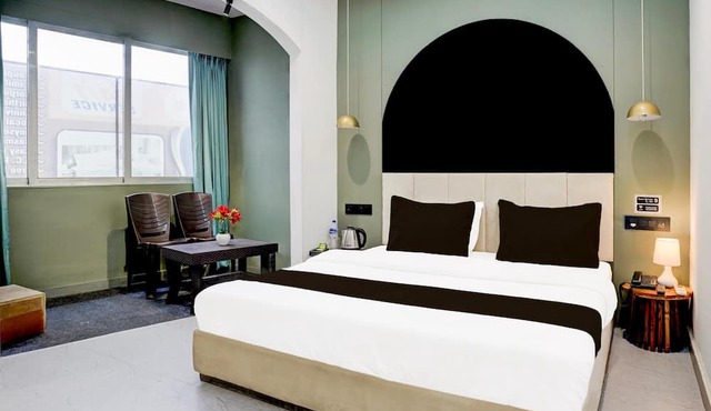 Deluxe Room Adajan Sky Palace