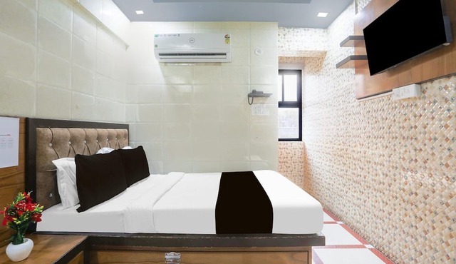 Deluxe Hotel Cozy Inn