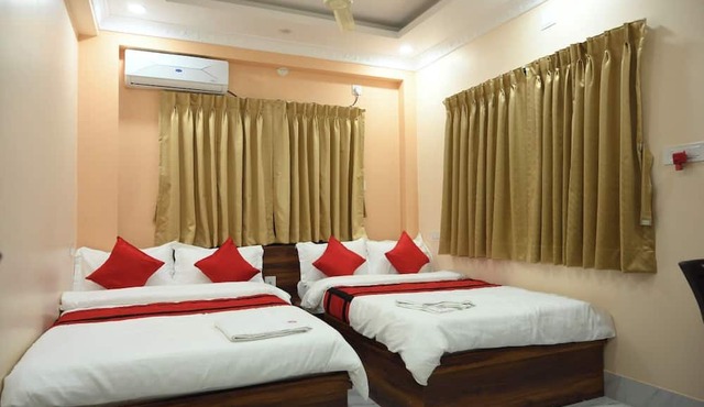 Hotel Lake View Mukundapur